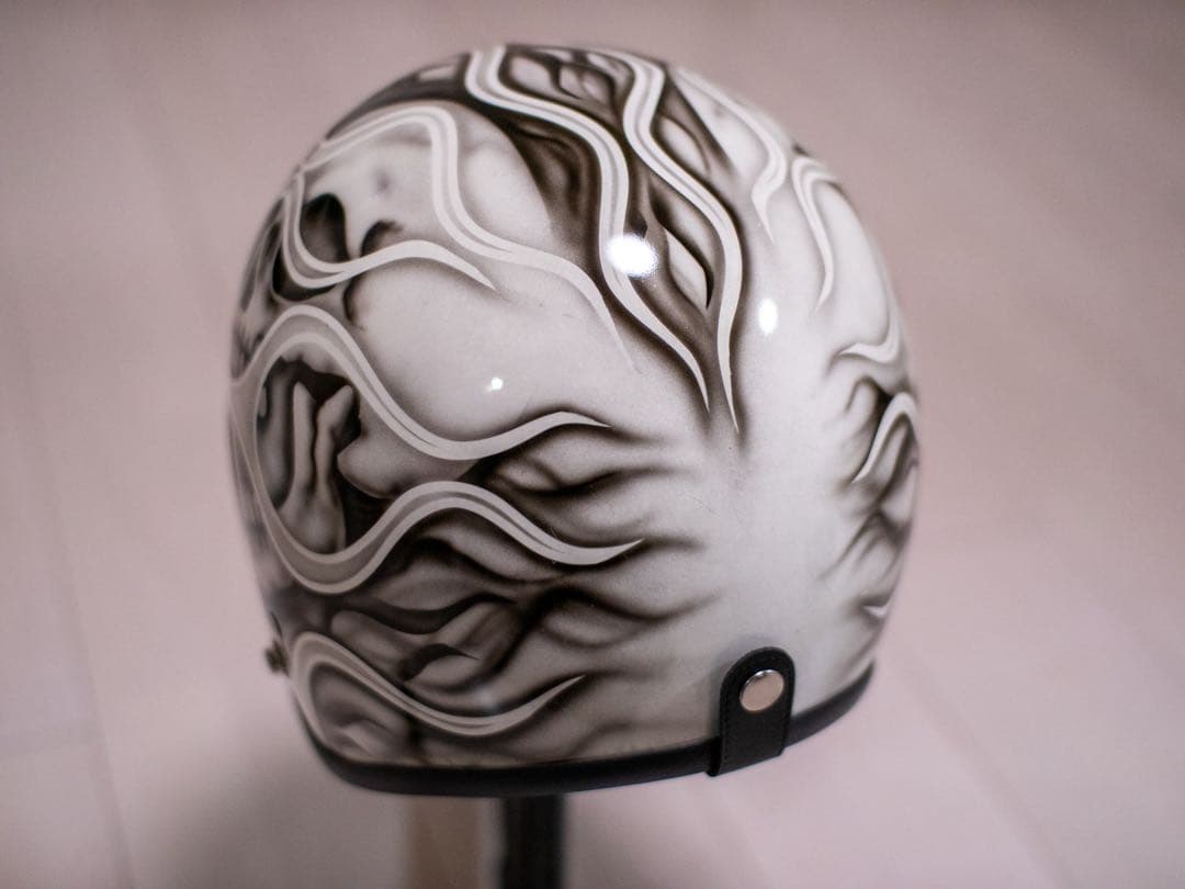 新品未使用　スモール　ジェット　ヘルメット 白ブラックフレアドクロ