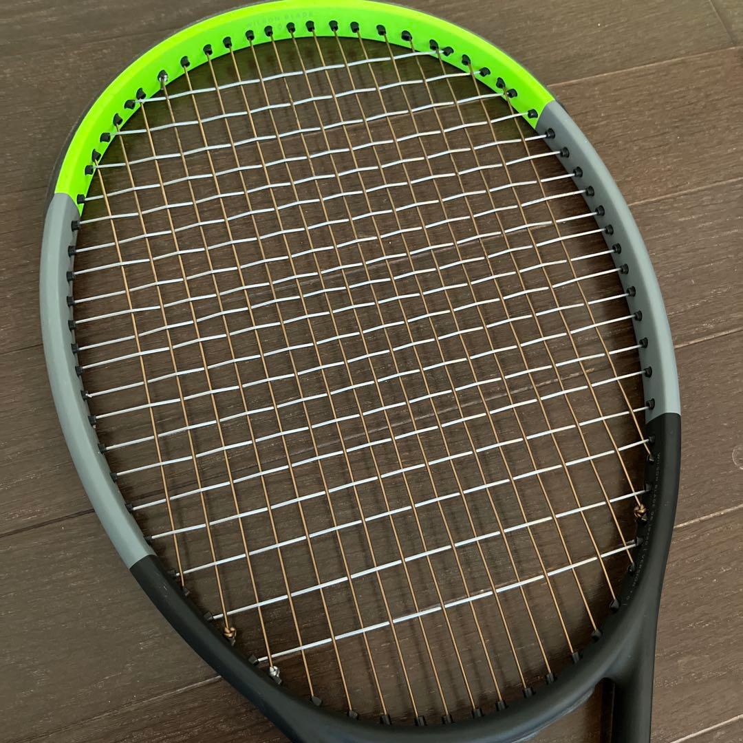ウィルソン　ブレード　98 v7 ラケット 18×20 おまけ付き グリップ2