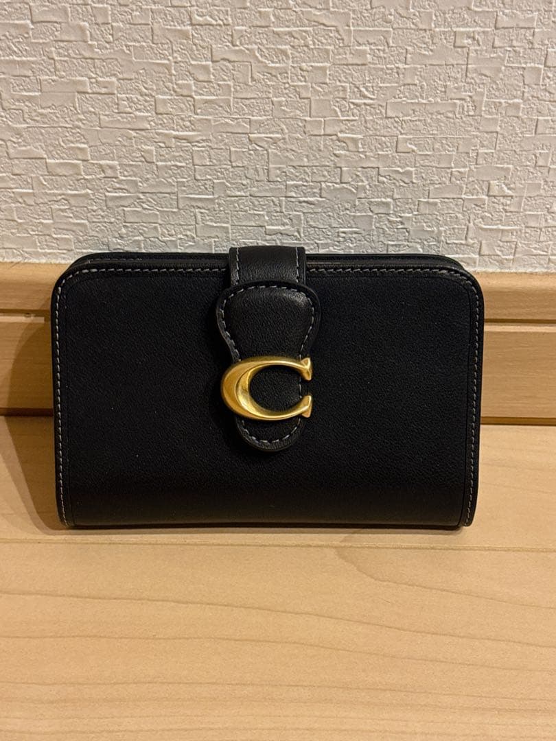 【大人気商品】COACH コーチ タビーミディアムウォレット　黒色