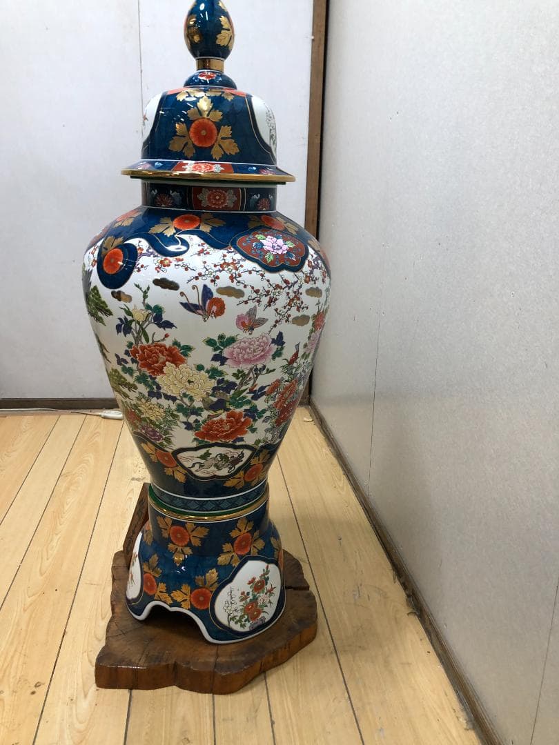 A 有田焼 金龍窯　博山作　飾壷　伝統工芸美術　250703-6