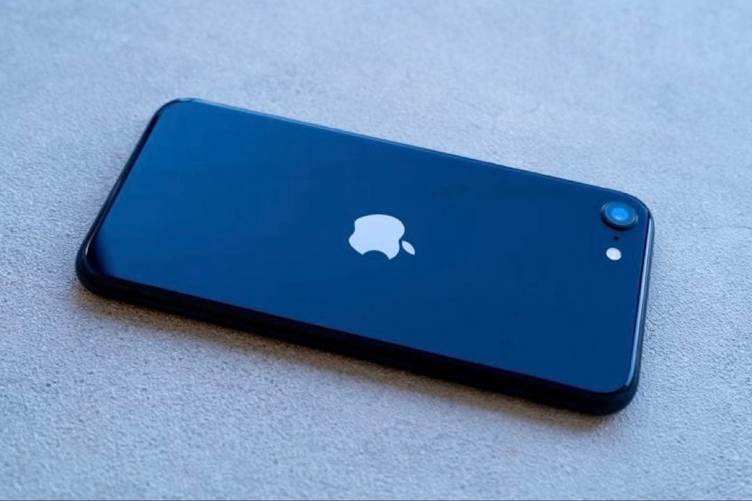 Apple iPhone SE （第3世代） ミッドナイトブラック