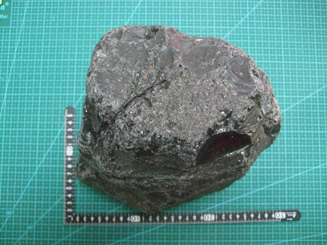 【特大・希少・入手困難】 黒曜石 / 十勝石 北海道産 原石 10.47kg