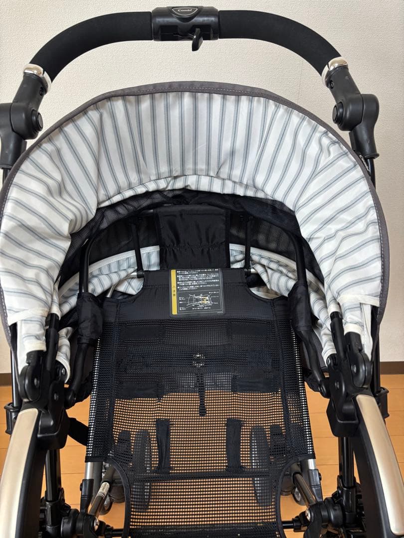 土日限定値下げ⭐︎クリーニング済☆美品☆コンビ　アンブレッタ4キャスエッグショック