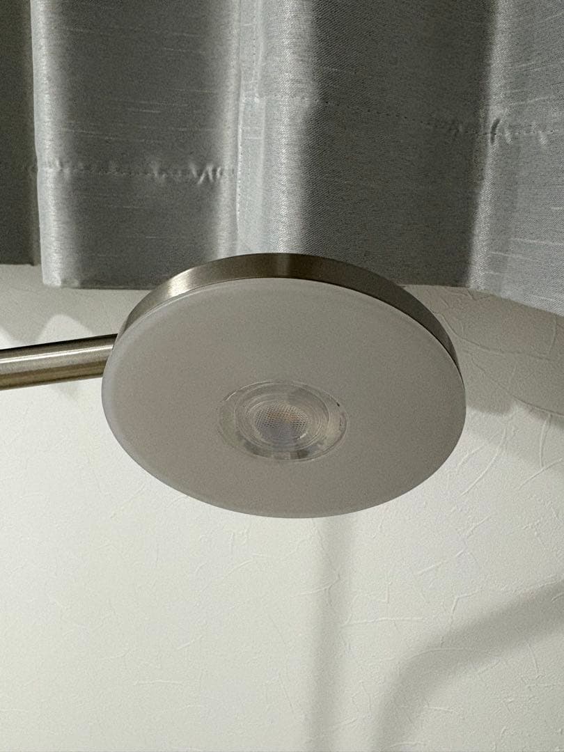 ISJAKT イスヤクト