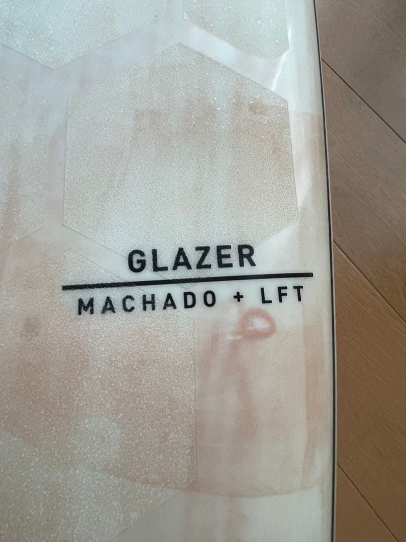 ファイヤーワイヤーGLAZER LFTフィン付き5.10 ボリューム38.6Ｌ