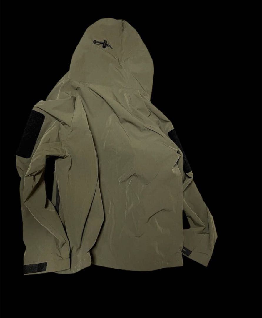 VOLK LVS AirLight RGカラー　Mサイズ　ソフトシェル