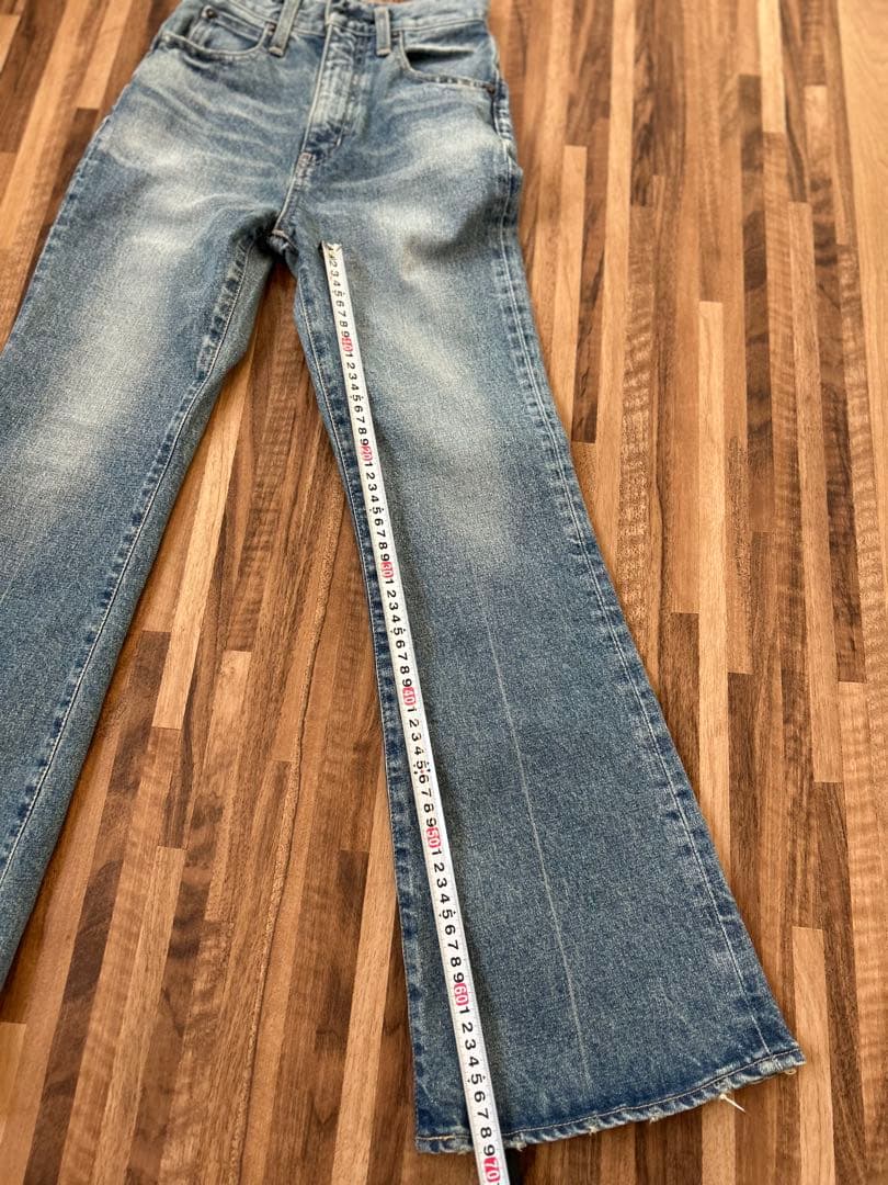 美品　MOUSSY MVS FLARE フレアデニム ライトブルー 23