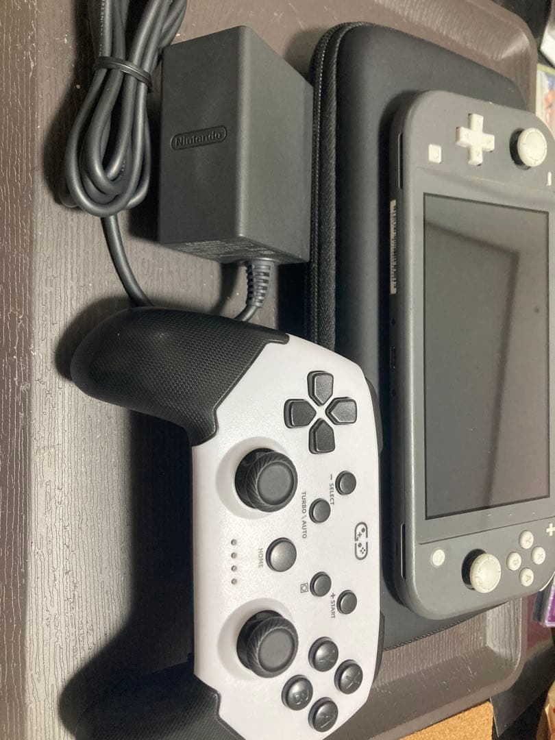 Nintendo Switch Lite ブラック　本体 充電器　ジャンク品