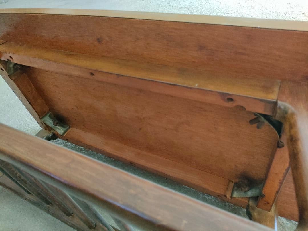 リビングテーブル 横90cm 縦45cm 高さ49cm　(直接引取も可)