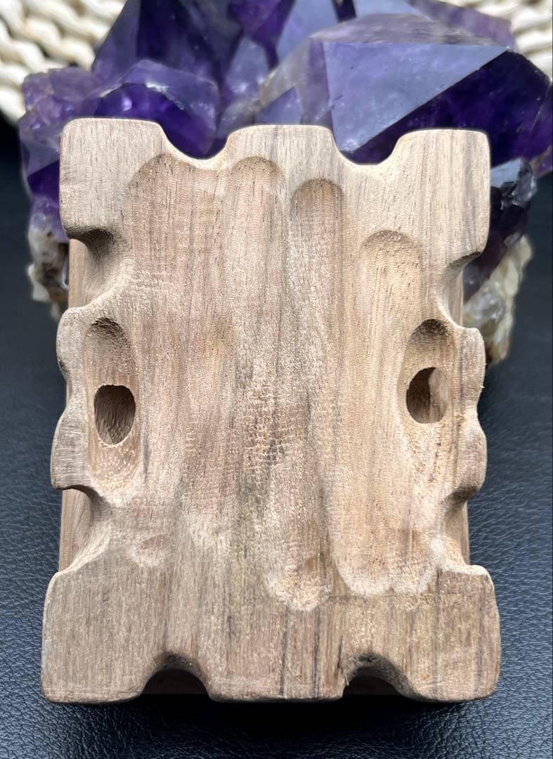 レア★コンゴ産アメジストクラスター　木台付き　大結晶 パワーストーン　浄化