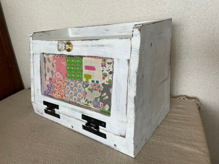 ハンドメイド☆アンティーク風☆シャビーシックなブレッドボックス☆キルト柄