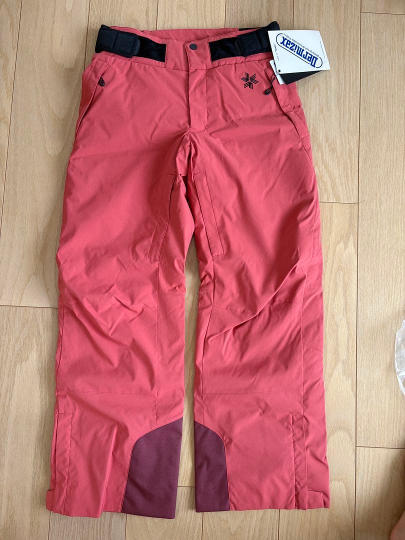 防水スキーウェア上下 赤 新品タグ付き