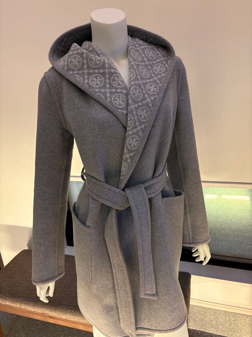 ＴＯＲＹＢＵＲＣＨトリーバーチモノグラムグレーウールコートＳフード