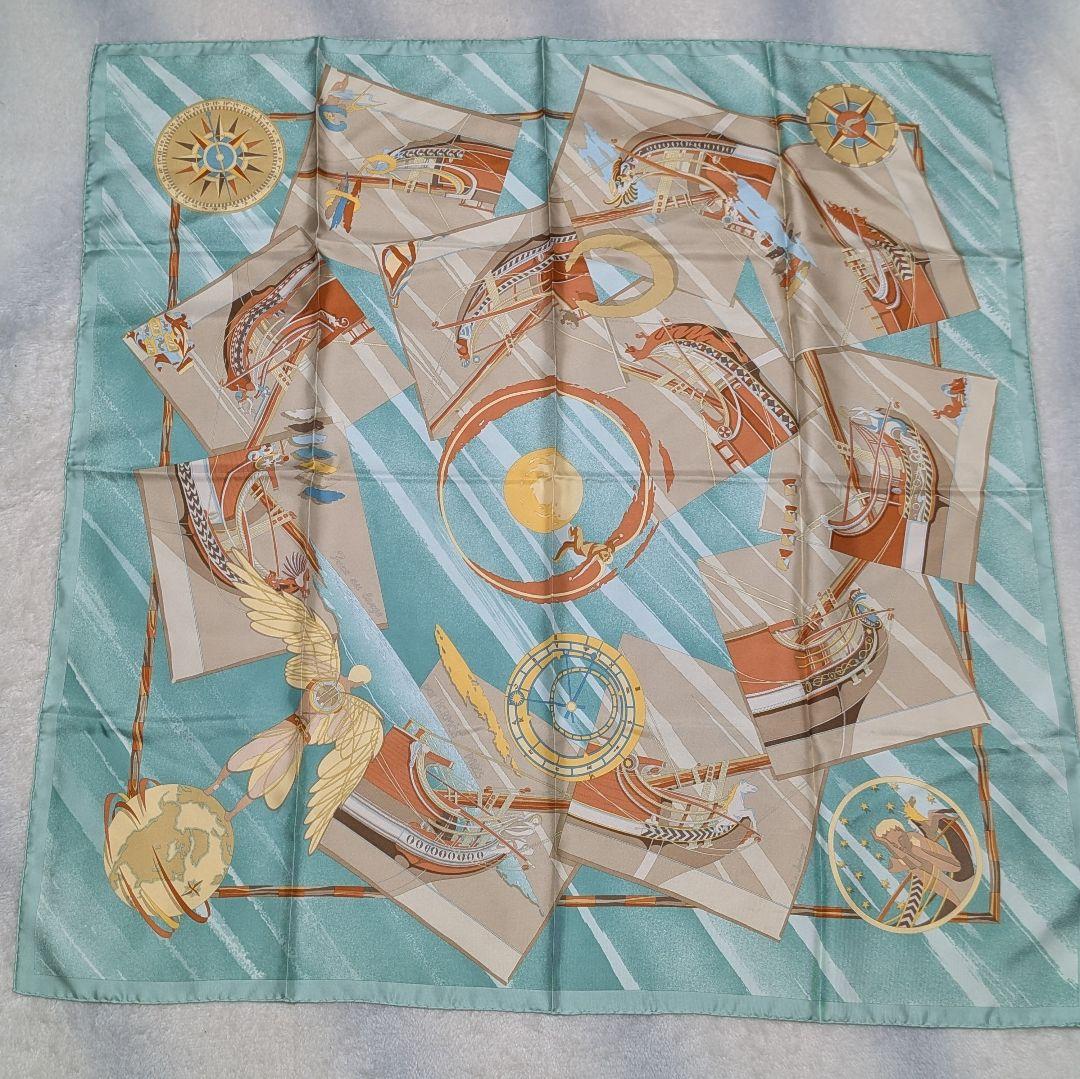 美品★Hermès　エルメス シルクスカーフ 88cm x 88cm カレ