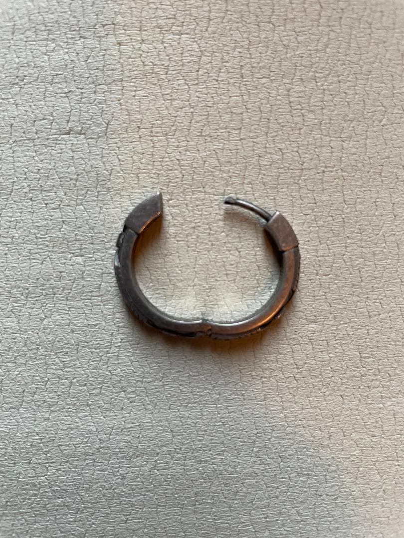 Maison Margiela メゾンマルジェラ アンティーク加工ピアス 片耳