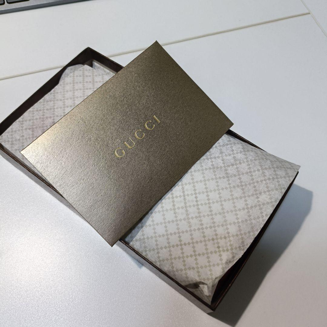 GUCCI グッチ長財布【未使用に近い】