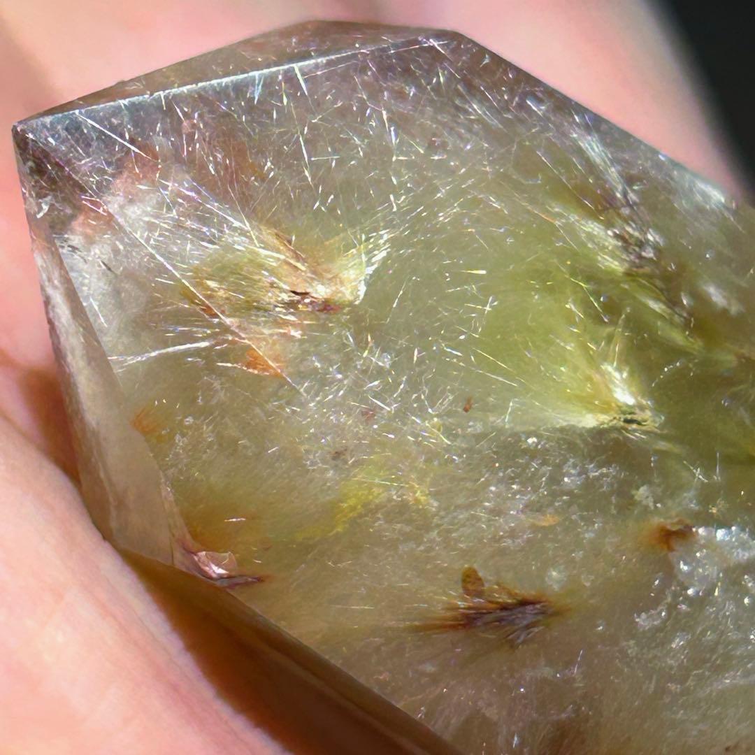 ☆別格高級品！エンジェルヘア　ガーデン　ルチル 原石　六角柱　福財龍王秘宝①