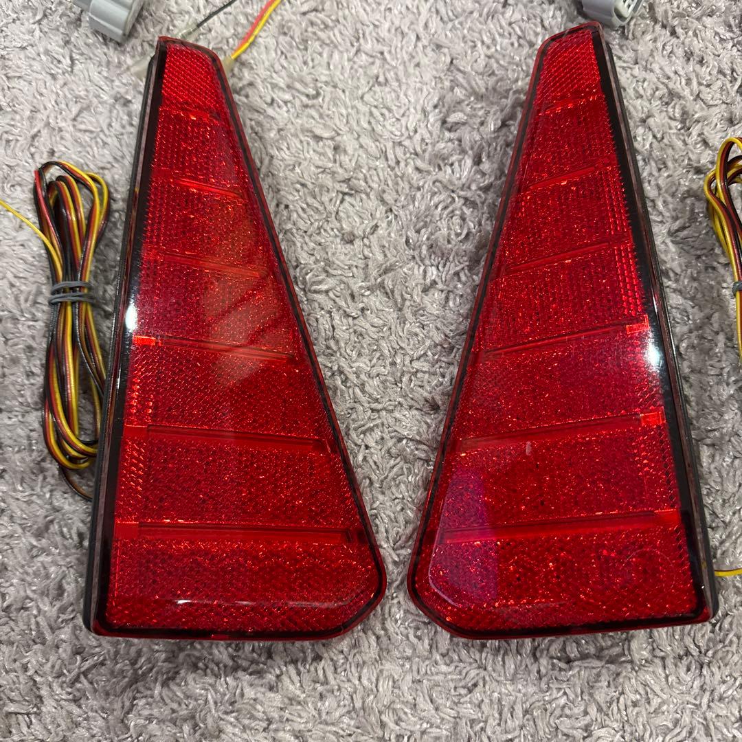 ヴァレンティ　LEDリフレクター トヨタ　タイプ6 ヴォクシー80、ノア80