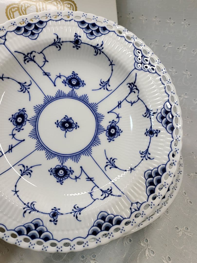 2枚✨ロイヤルコペンハーゲン ブルーフルーテッド フルレース プレート 深皿
