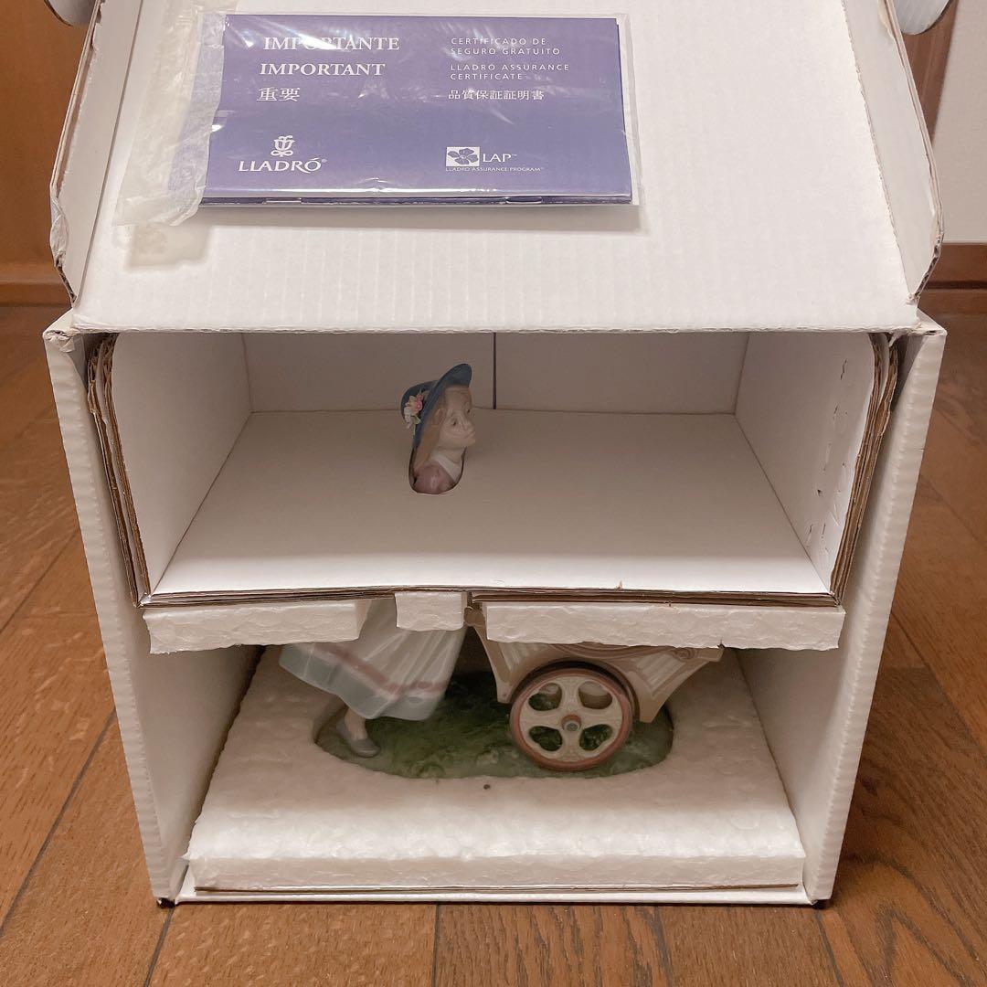LLADRO リヤドロ　6521 可愛いお花屋さん