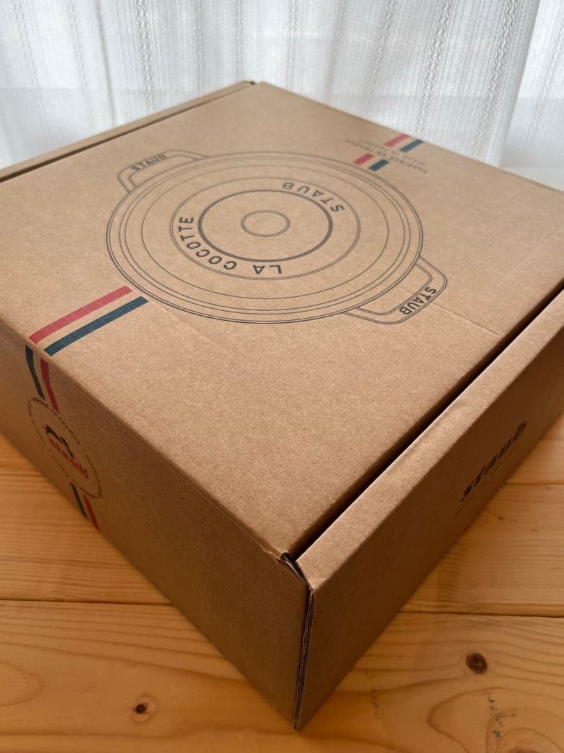 【新品】staub ブレイザーソテーパン24cm　チェリー　ドラゴン　龍