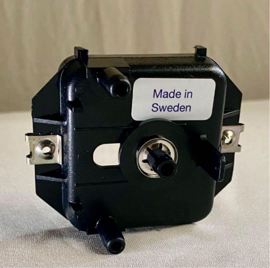 r*o様 ボルボ240 純正 新品 セカンドシートラッチ ・ ラッチフレーム セ