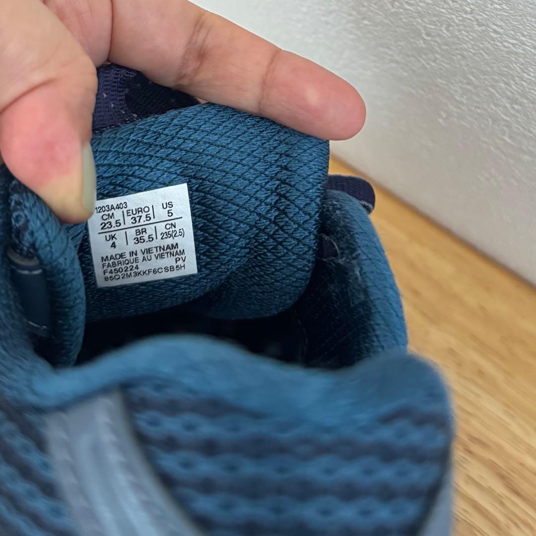 ASICS US5-S GEL-QUANTUM KINETIC [難あり]