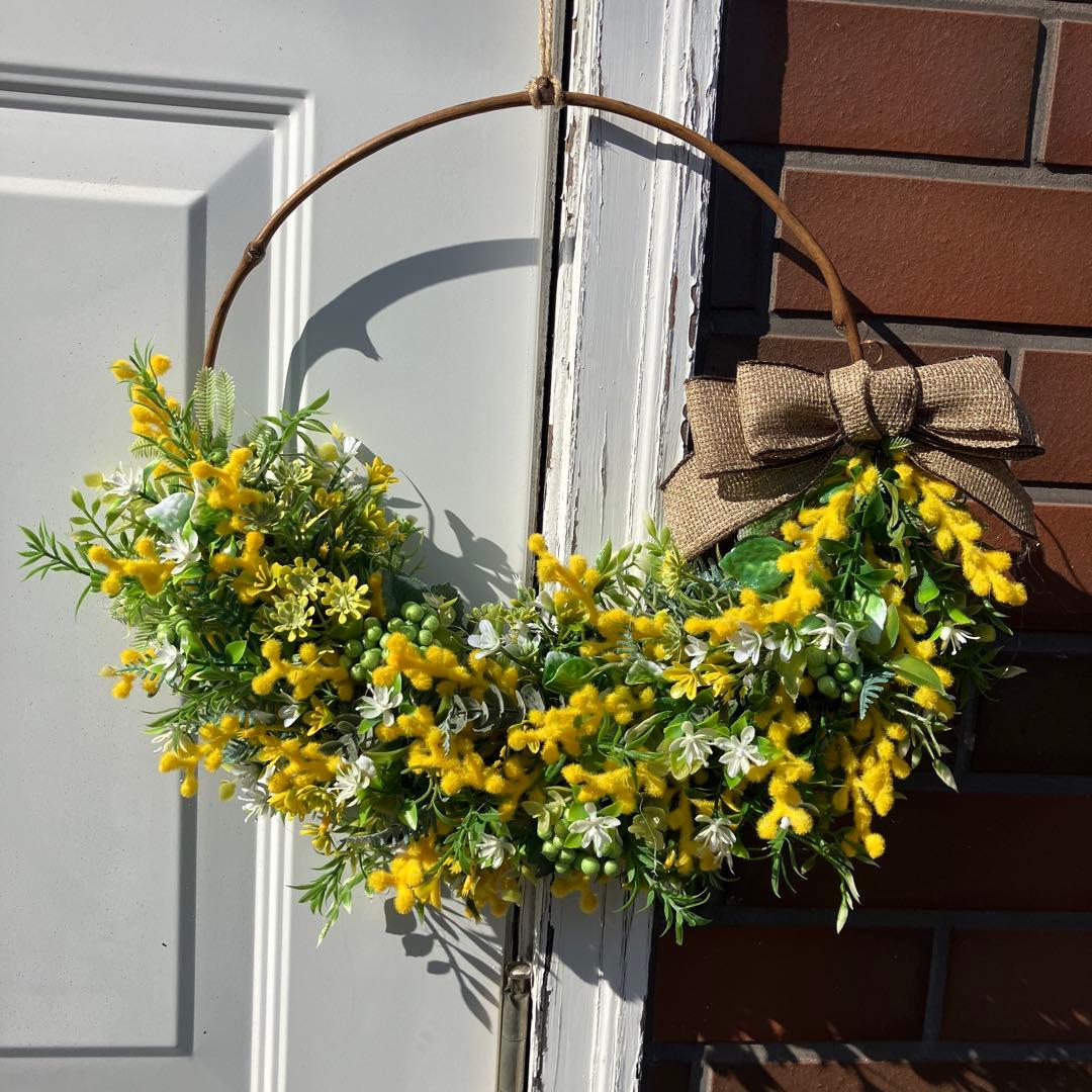 みぃです。もふもふミモザと麻リボンのリース・シフォンリボンのリース 2点