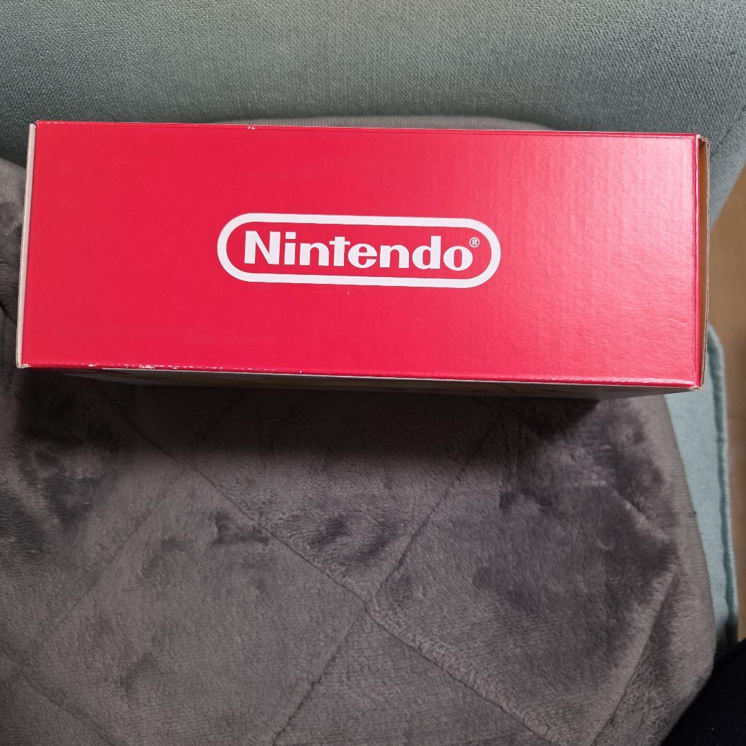 新品未使用　Nintendo Switch Lite イエロー