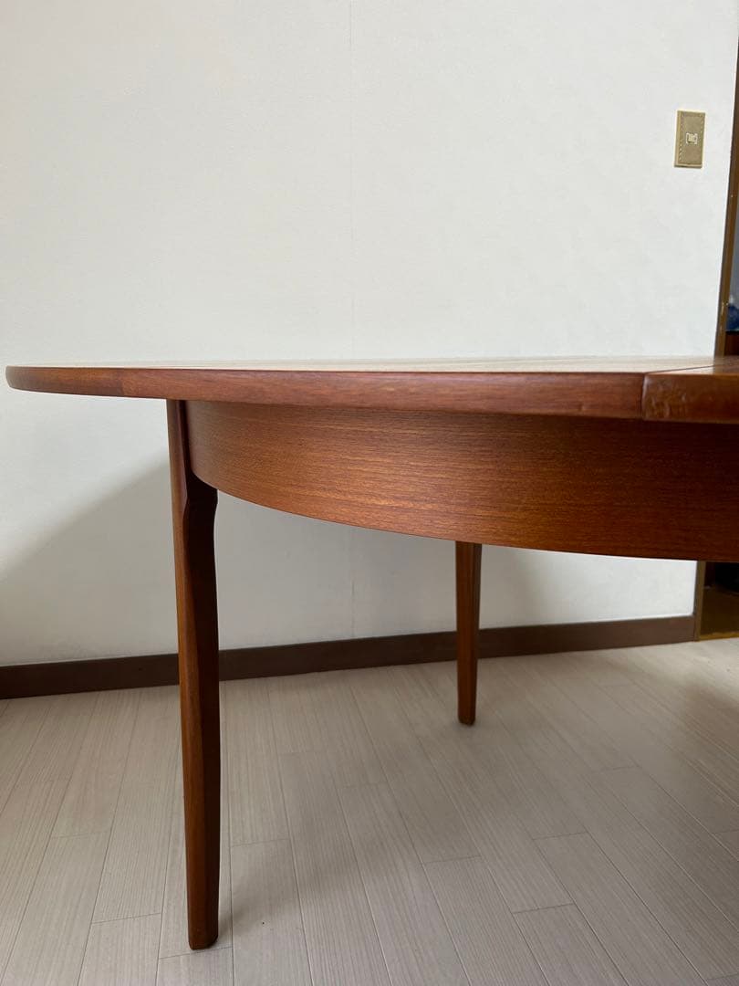 イギリス　ラウンドエクステンションテーブル