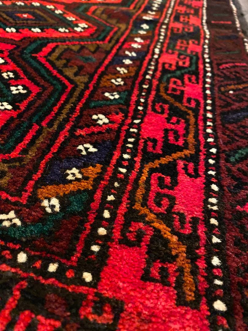 最上級・直輸入（ペルシャ）絨毯】