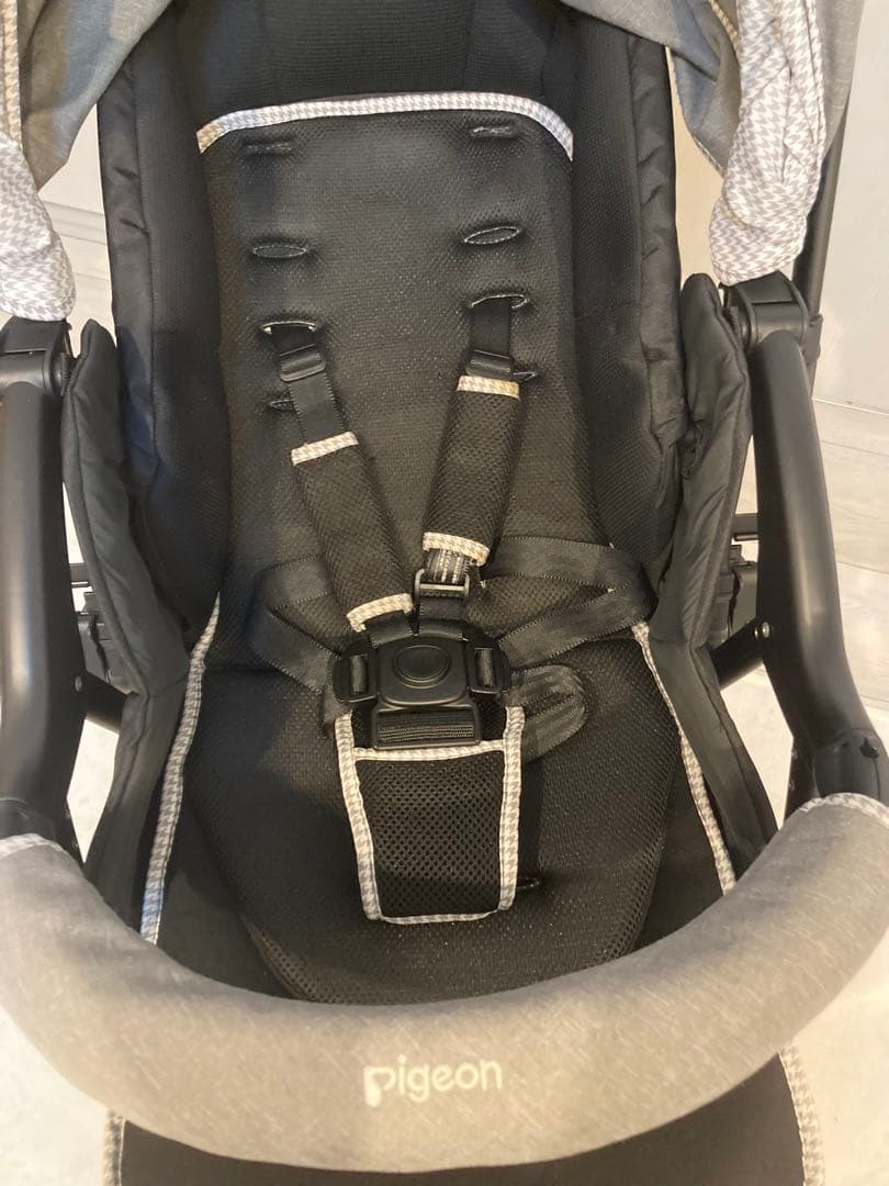 ピジョン ランフィ ベビーカー　新品タイヤ・フレーム　レインカバー付き