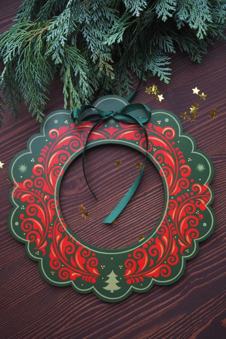 ロシア雑貨☆木製クリスマスリースE★グリーン壁掛け飾り マトリョーシカ オリガ作