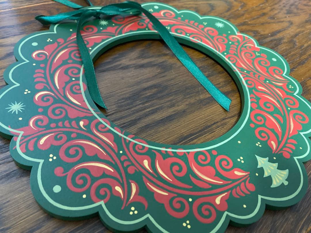 ロシア雑貨☆木製クリスマスリースE★グリーン壁掛け飾り マトリョーシカ オリガ作