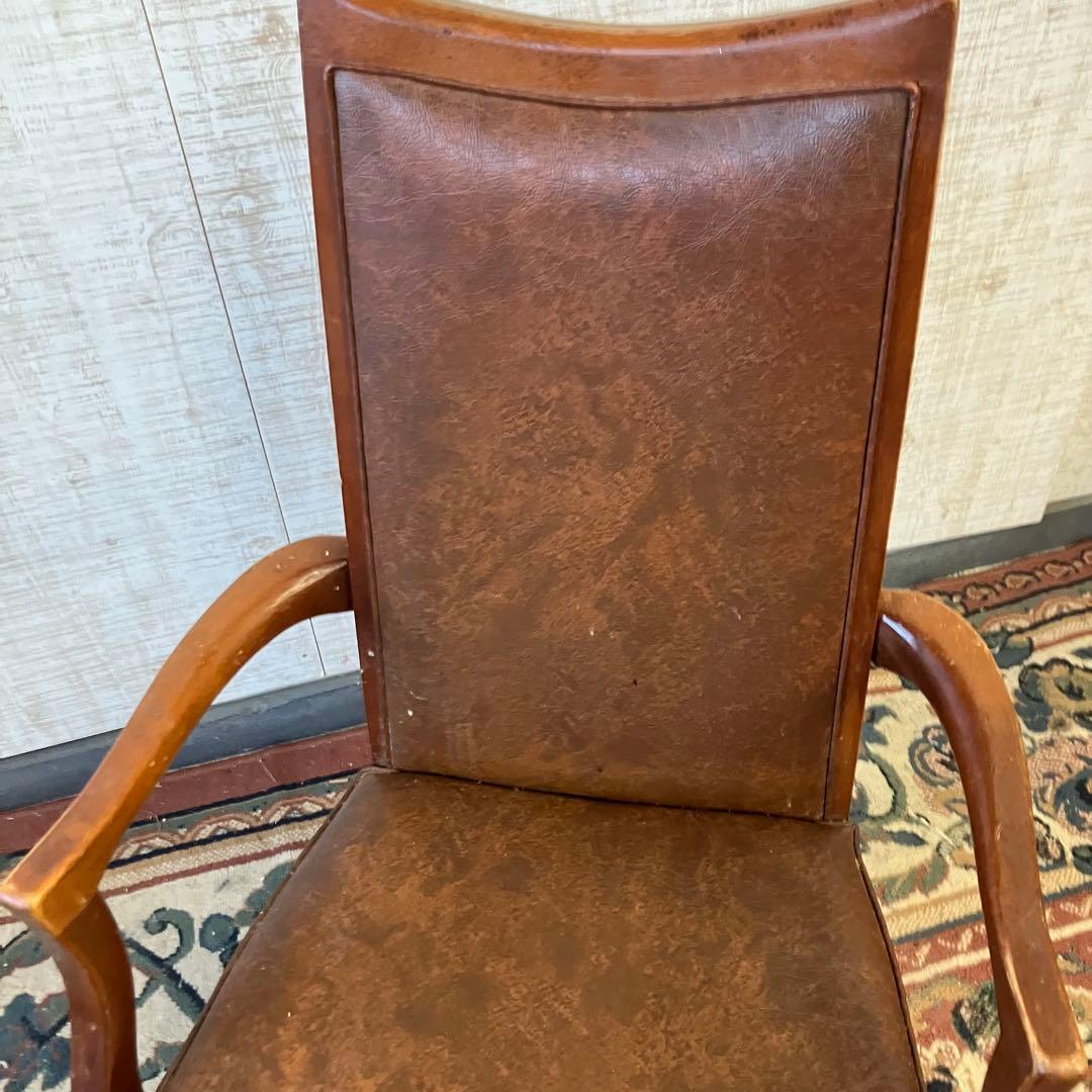 ③北欧レトロ マルニ 木製椅子 鋲打ちダイニングチェア ロビーチェアアームチェア