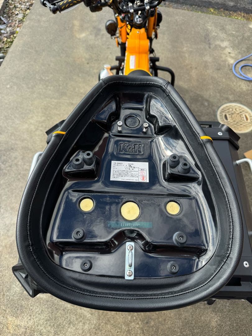 K&H そら豆　ハンターカブ　CT125 JA65 ハイシート　イエローステッチ
