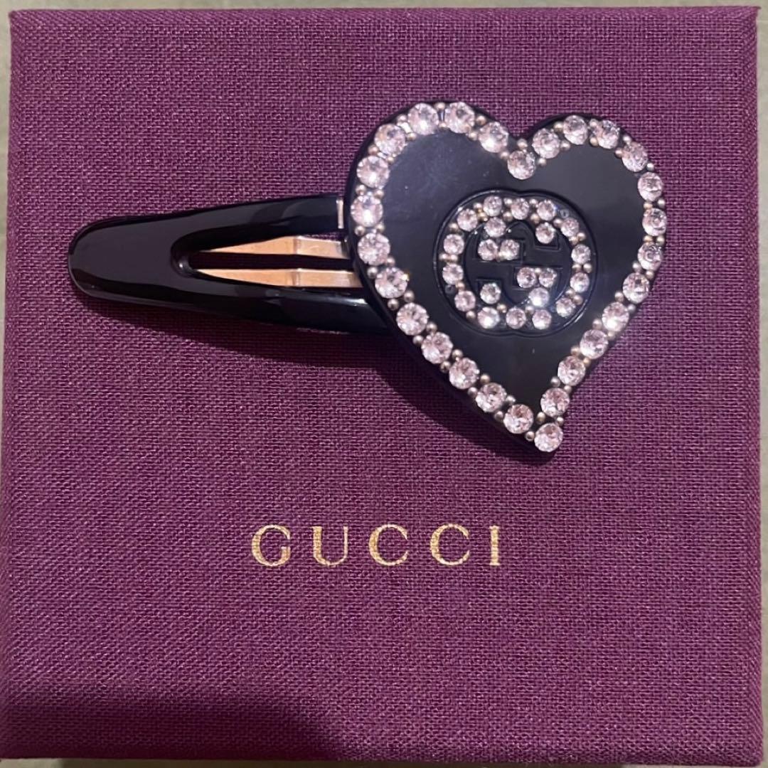 GUCCI ハート型 ヘアピン