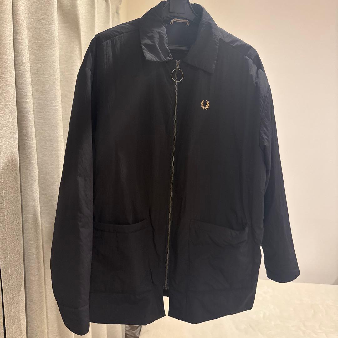 【FRED PERRY 】ブラックナイロンジャケット UK 8