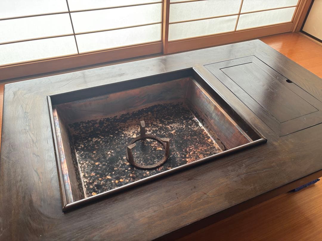 囲炉裏付き木製ちゃぶ台