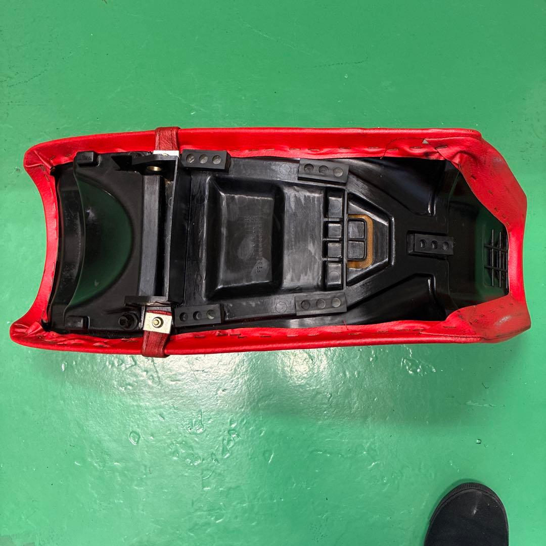 ホンダXLR 125Rシート