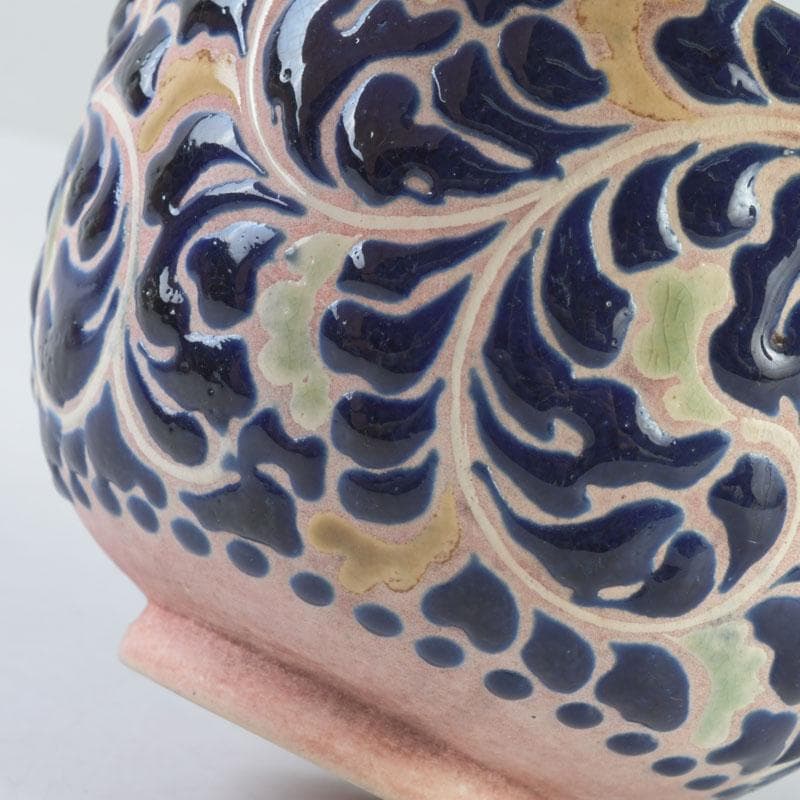 茶道具　青釉　花草文　茶碗　在銘　時代箱付　V　9705