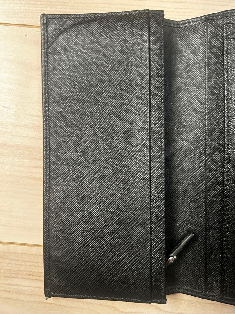 プラダ　長財布　メンズ　サフィアーノ　トライアングル