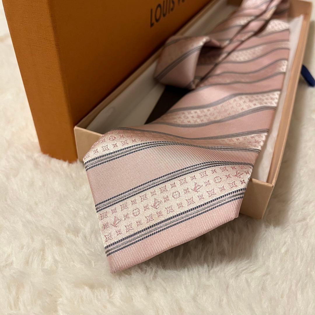 ルイヴィトン ネクタイ ピンク　モノグラム　シルク