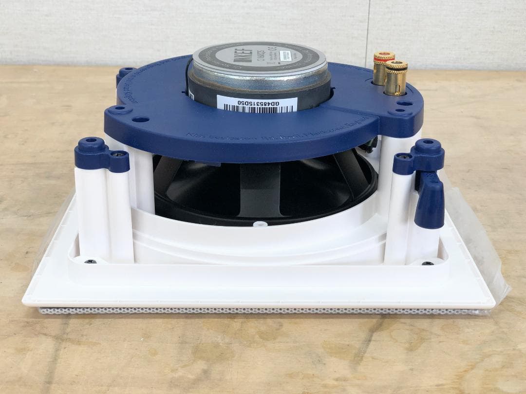 未使用品■KEF■壁埋め込み型スピーカー　Ci160QS　箱無し★ゆうパック