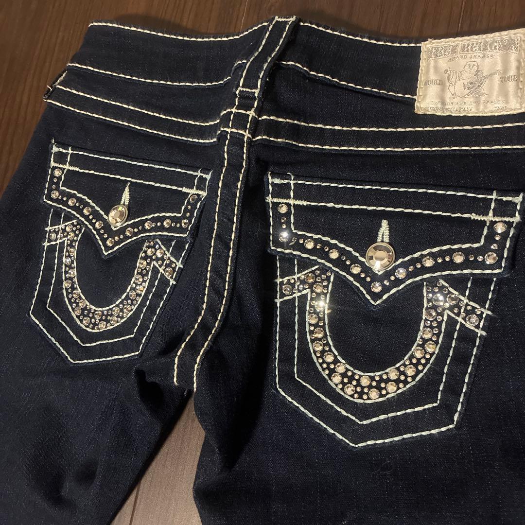 TRUE RELIGION ラインストーン付き　ダークブルーデニムパンツ