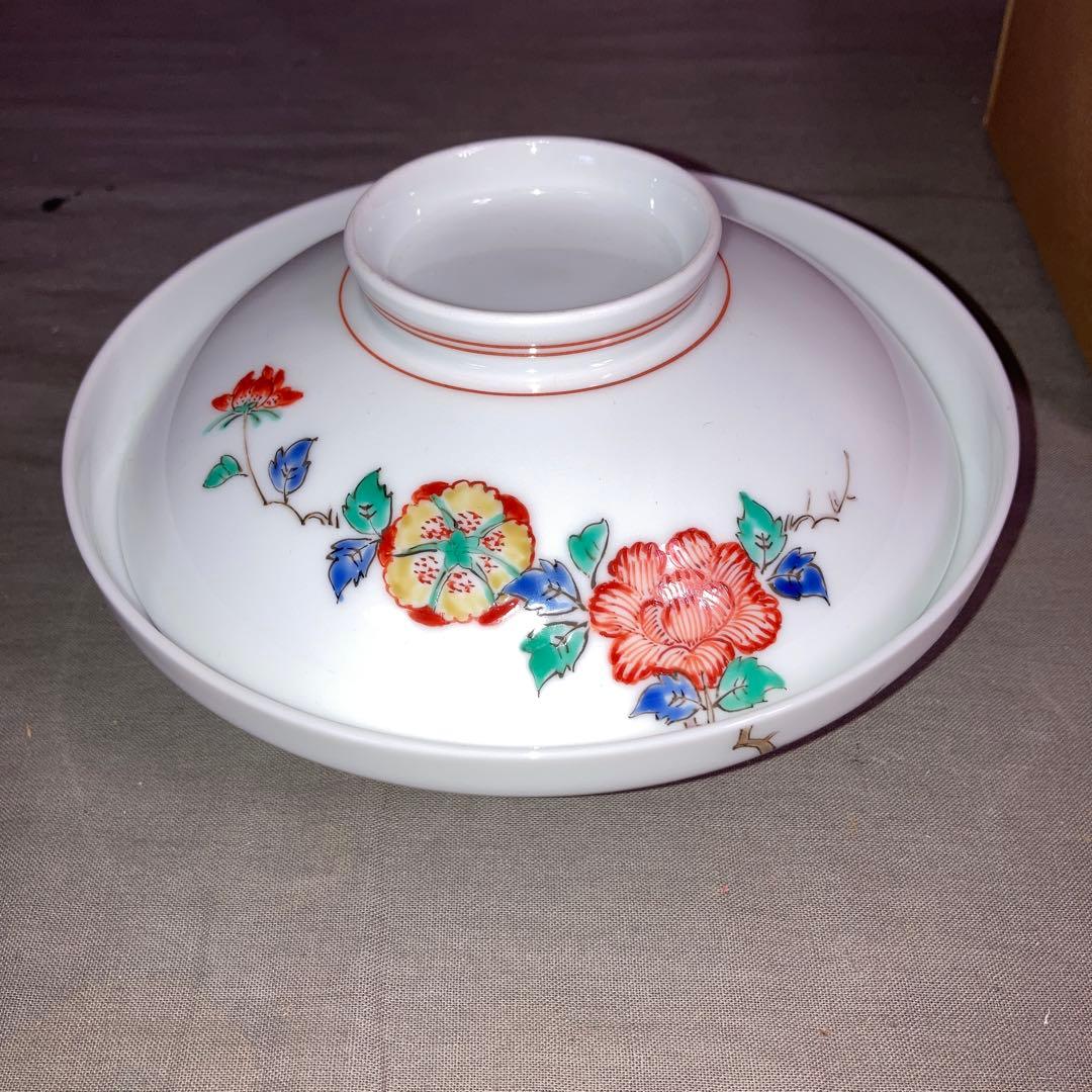 【柿右衛門】赤絵の伝統　人間国宝　十三代酒井田柿右衛門作　錦牡丹文　蓋鉢