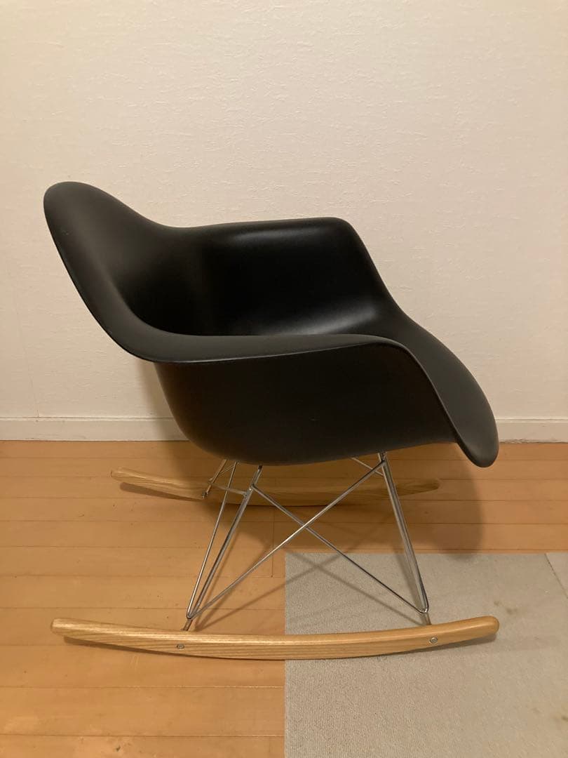 イームズ　チェア RAR シェルアームチェアロッキングチェア 黒