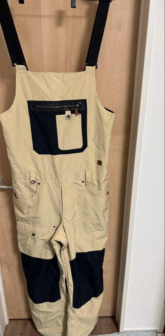 クイックシルバー　ビブパンツ　メンズ　Mサイズ オシャレ　ウェア