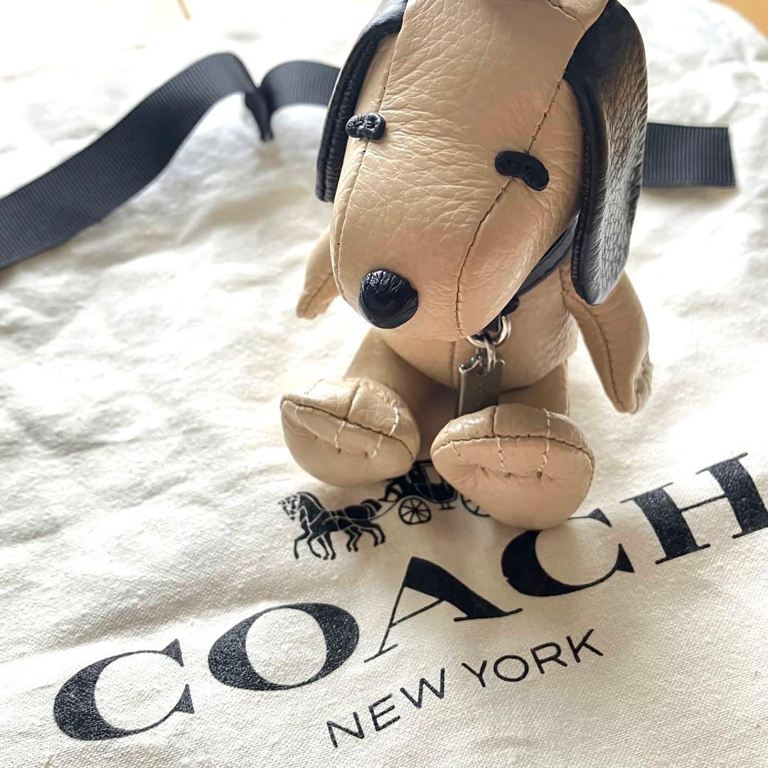 coach スヌーピー PEANUTS コレクティブル レザー バッグチャーム