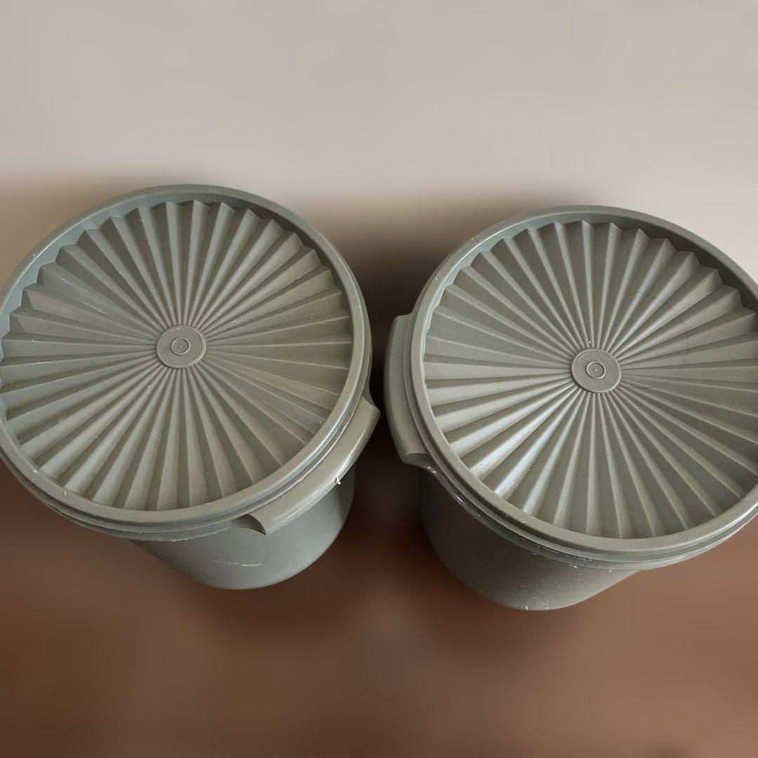 タッパーウェア社　保存容器